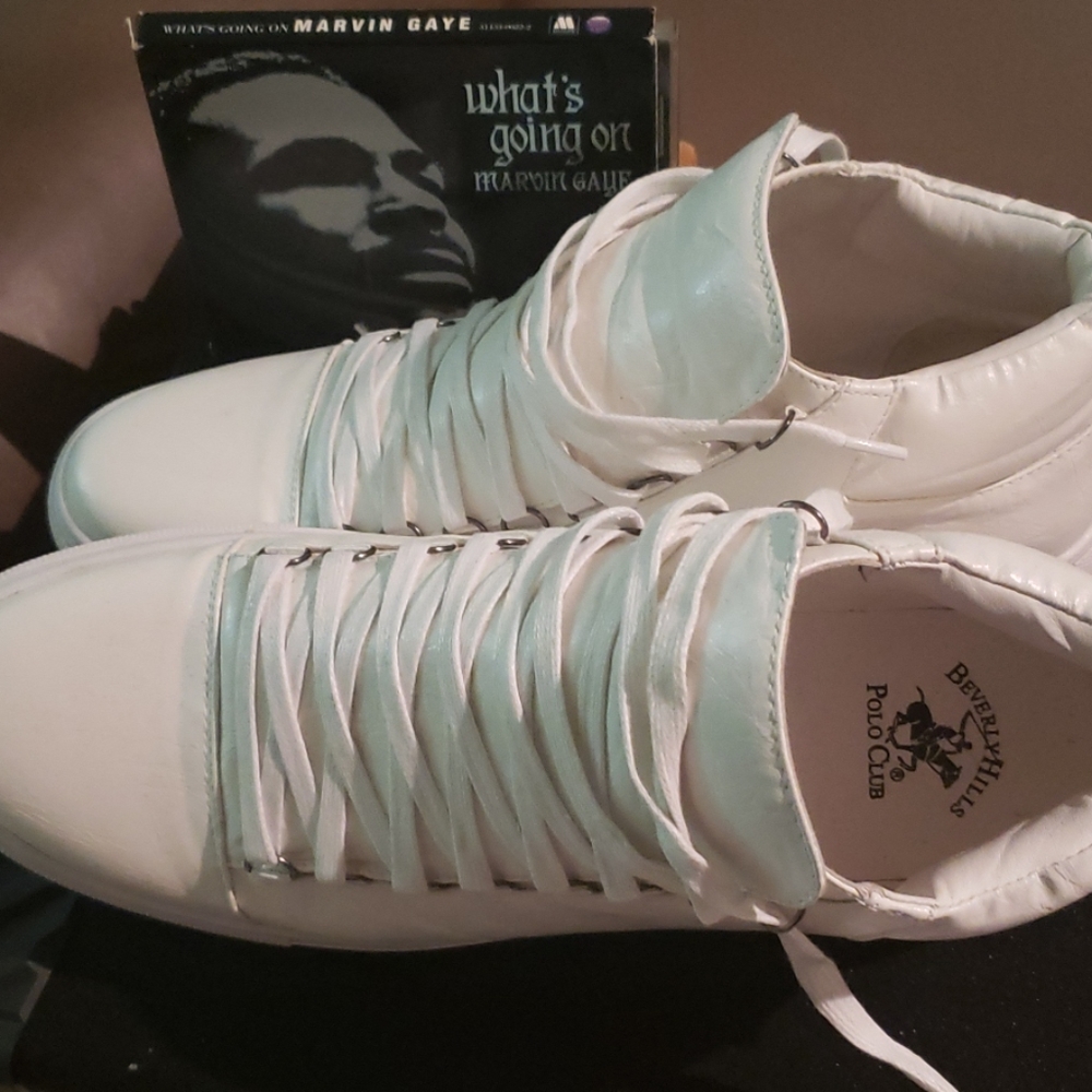 Shoe
